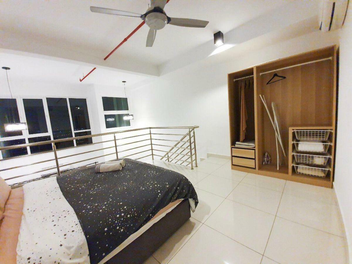 Yenni Duplex @ Decentrum, Kajang Серданг Экстерьер фото