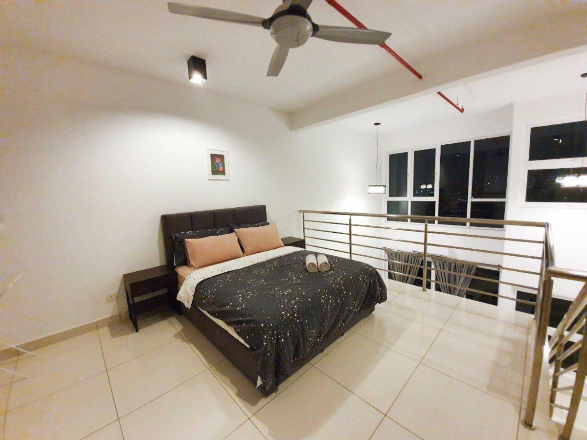 Yenni Duplex @ Decentrum, Kajang Серданг Экстерьер фото